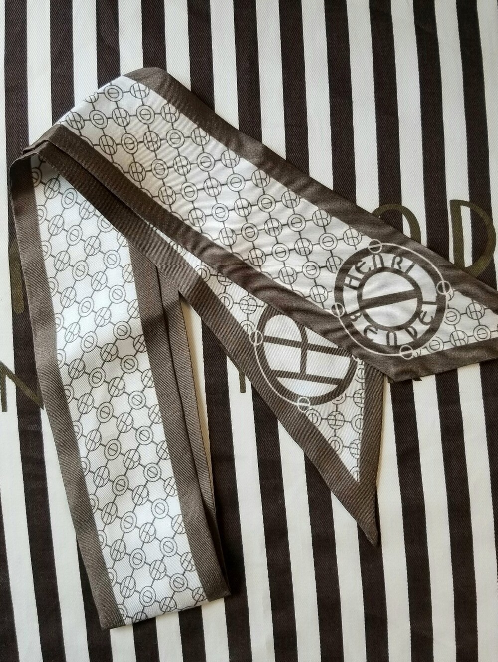 ❗Henri Bendel Silk Brown White Logo Thin Twilly Scarf❗